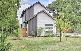 Gorgeous Georgetown Home, Walk To The Square!
